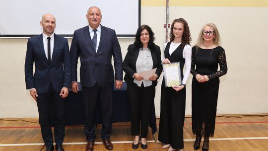 Zakończenie roku klas maturalnych Zespołu Szkół Ekonomicznych i Mundurowych w Chełmie [ZDJĘCIA]