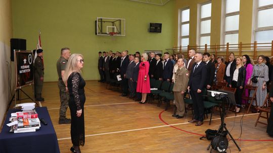 Zakończenie roku klas maturalnych Zespołu Szkół Ekonomicznych i Mundurowych w Chełmie [ZDJĘCIA]