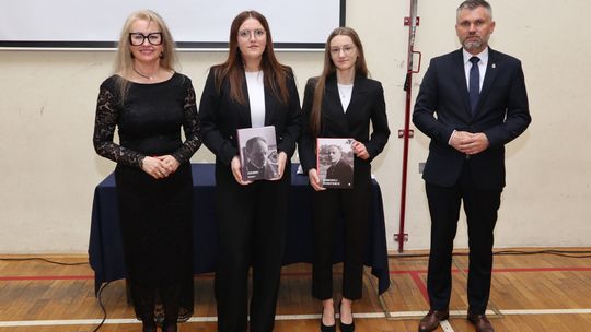 Zakończenie roku klas maturalnych Zespołu Szkół Ekonomicznych i Mundurowych w Chełmie [ZDJĘCIA]