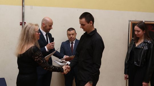 Zakończenie roku klas maturalnych Zespołu Szkół Ekonomicznych i Mundurowych w Chełmie [ZDJĘCIA]