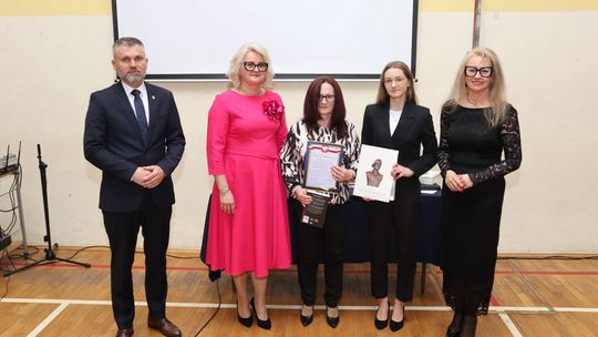 Zakończenie roku klas maturalnych Zespołu Szkół Ekonomicznych i Mundurowych w Chełmie [ZDJĘCIA]