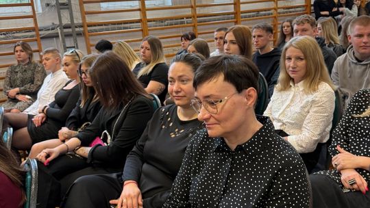 Uroczyste Pożegnanie Maturzystów 2025 w Zespole Szkół Nr 1 im. Tadeusza Kościuszki w Krasnymstawie [GALERIA ZDJĘĆ]
