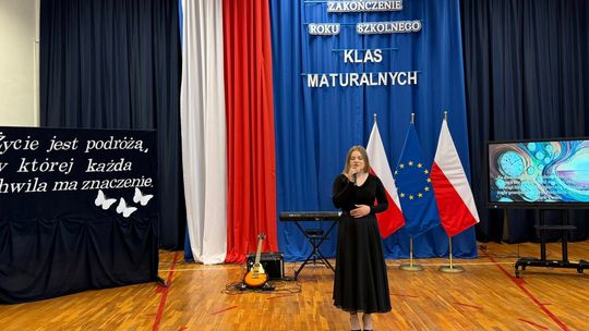 Uroczyste Pożegnanie Maturzystów 2025 w Zespole Szkół Nr 1 im. Tadeusza Kościuszki w Krasnymstawie [GALERIA ZDJĘĆ]