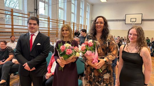 Uroczyste Pożegnanie Maturzystów 2025 w Zespole Szkół Nr 1 im. Tadeusza Kościuszki w Krasnymstawie [GALERIA ZDJĘĆ]