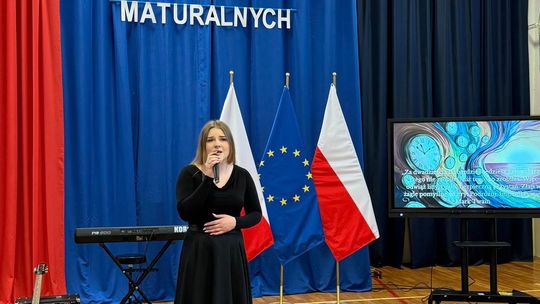 Uroczyste Pożegnanie Maturzystów 2025 w Zespole Szkół Nr 1 im. Tadeusza Kościuszki w Krasnymstawie [GALERIA ZDJĘĆ]