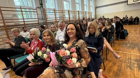 Uroczyste Pożegnanie Maturzystów 2025 w Zespole Szkół Nr 1 im. Tadeusza Kościuszki w Krasnymstawie [GALERIA ZDJĘĆ]