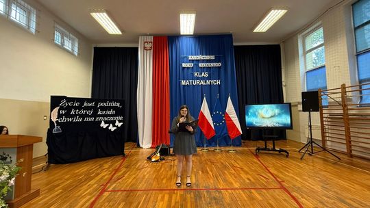 Uroczyste Pożegnanie Maturzystów 2025 w Zespole Szkół Nr 1 im. Tadeusza Kościuszki w Krasnymstawie [GALERIA ZDJĘĆ]