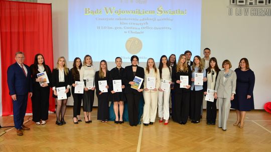 Uroczyste zakończenie roku klas czwartych w II Liceum Ogólnokształcącym w Chełmie [GALERIA ZDJĘĆ]