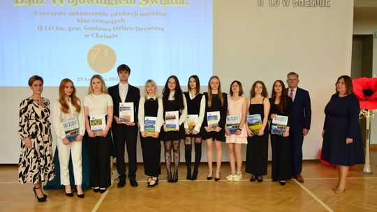 Uroczyste zakończenie roku klas czwartych w II Liceum Ogólnokształcącym w Chełmie [GALERIA ZDJĘĆ]