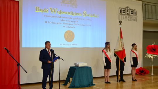 Uroczyste zakończenie roku klas czwartych w II Liceum Ogólnokształcącym w Chełmie [GALERIA ZDJĘĆ]