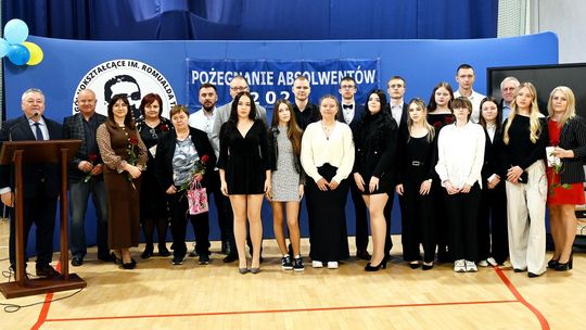 Zakończenie roku absolwentów Liceum Ogólnokształcącego w Siedliszczu [GALERIA ZDJĘĆ]
