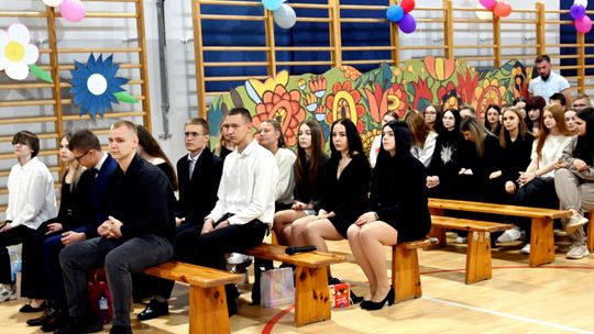 Zakończenie roku absolwentów Liceum Ogólnokształcącego w Siedliszczu [GALERIA ZDJĘĆ]