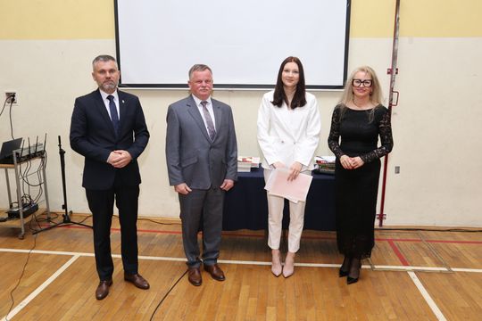 Zakończenie roku klas maturalnych Zespołu Szkół Ekonomicznych i Mundurowych w Chełmie [ZDJĘCIA]