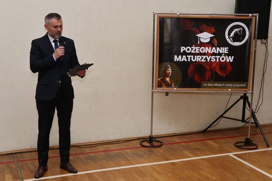 Zakończenie roku klas maturalnych Zespołu Szkół Ekonomicznych i Mundurowych w Chełmie [ZDJĘCIA]