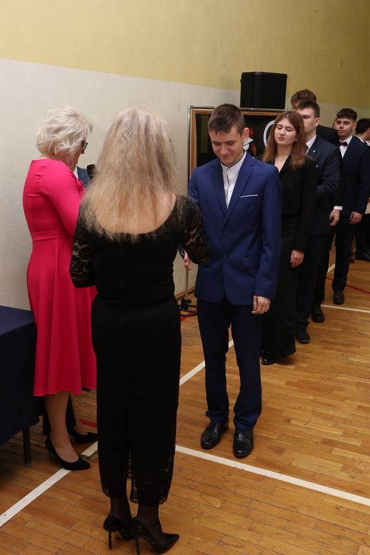 Zakończenie roku klas maturalnych Zespołu Szkół Ekonomicznych i Mundurowych w Chełmie [ZDJĘCIA]