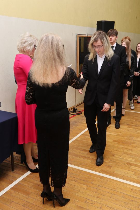 Zakończenie roku klas maturalnych Zespołu Szkół Ekonomicznych i Mundurowych w Chełmie [ZDJĘCIA]