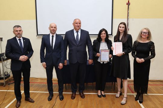 Zakończenie roku klas maturalnych Zespołu Szkół Ekonomicznych i Mundurowych w Chełmie [ZDJĘCIA]