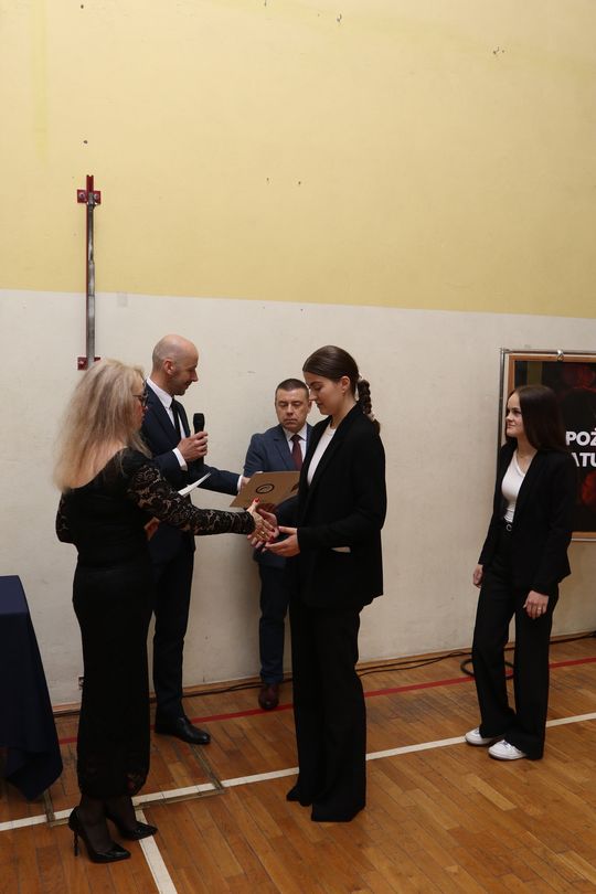 Zakończenie roku klas maturalnych Zespołu Szkół Ekonomicznych i Mundurowych w Chełmie [ZDJĘCIA]