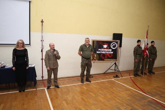 Zakończenie roku klas maturalnych Zespołu Szkół Ekonomicznych i Mundurowych w Chełmie [ZDJĘCIA]