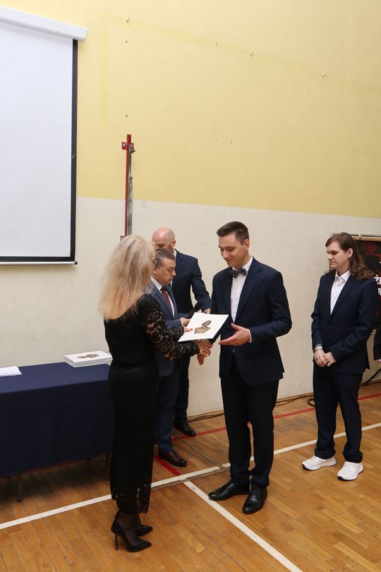 Zakończenie roku klas maturalnych Zespołu Szkół Ekonomicznych i Mundurowych w Chełmie [ZDJĘCIA]