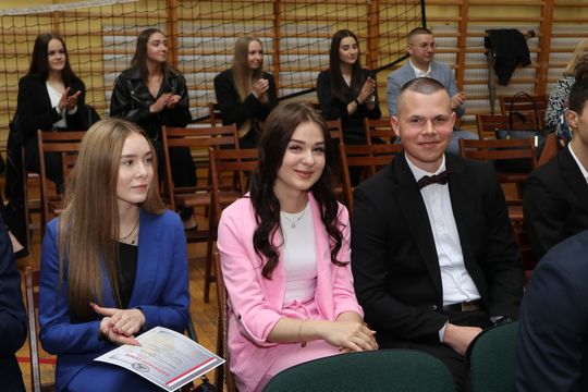 Zakończenie roku klas maturalnych Zespołu Szkół Ekonomicznych i Mundurowych w Chełmie [ZDJĘCIA]