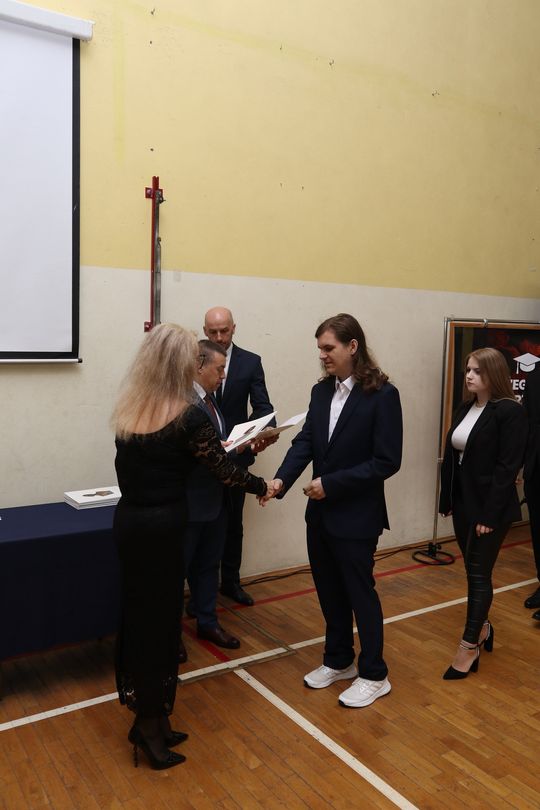 Zakończenie roku klas maturalnych Zespołu Szkół Ekonomicznych i Mundurowych w Chełmie [ZDJĘCIA]