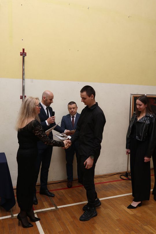 Zakończenie roku klas maturalnych Zespołu Szkół Ekonomicznych i Mundurowych w Chełmie [ZDJĘCIA]