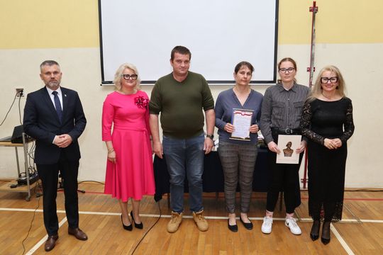 Zakończenie roku klas maturalnych Zespołu Szkół Ekonomicznych i Mundurowych w Chełmie [ZDJĘCIA]