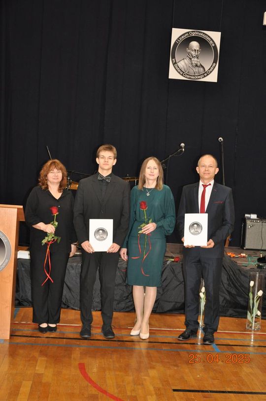 Uroczyste zakończenie roku klas maturalnych w I Liceum Ogólnokształcącym w Chełmie [GALERIA ZDJĘĆ]