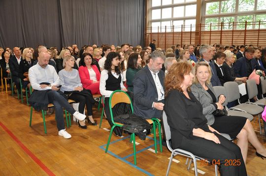 Uroczyste zakończenie roku klas maturalnych w I Liceum Ogólnokształcącym w Chełmie [GALERIA ZDJĘĆ]