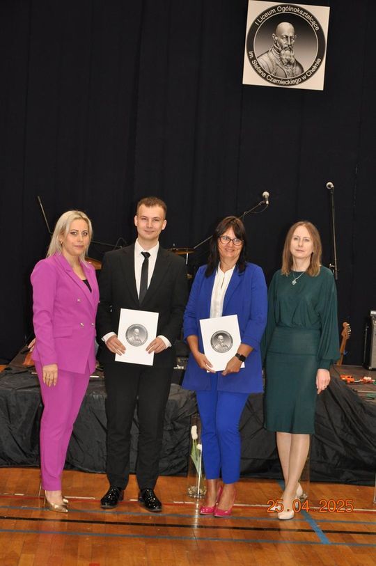 Uroczyste zakończenie roku klas maturalnych w I Liceum Ogólnokształcącym w Chełmie [GALERIA ZDJĘĆ]