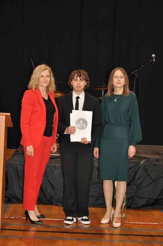 Uroczyste zakończenie roku klas maturalnych w I Liceum Ogólnokształcącym w Chełmie [GALERIA ZDJĘĆ]