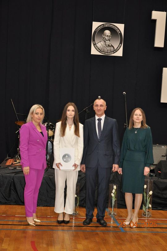 Uroczyste zakończenie roku klas maturalnych w I Liceum Ogólnokształcącym w Chełmie [GALERIA ZDJĘĆ]