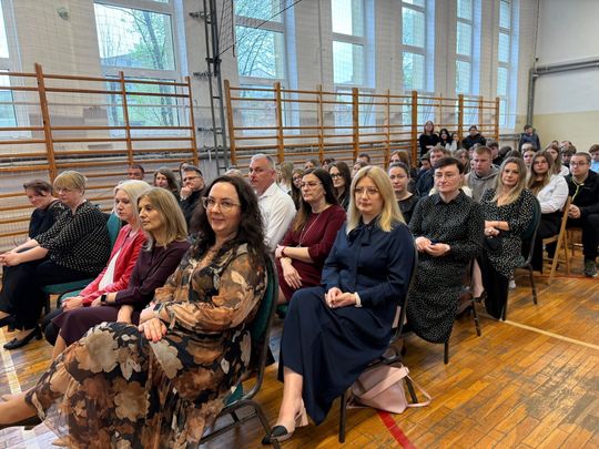 Uroczyste Pożegnanie Maturzystów 2025 w Zespole Szkół Nr 1 im. Tadeusza Kościuszki w Krasnymstawie [GALERIA ZDJĘĆ]