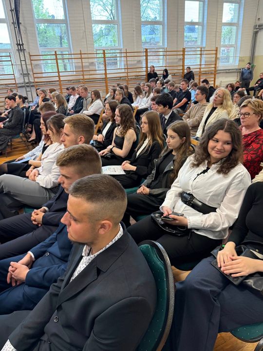 Uroczyste Pożegnanie Maturzystów 2025 w Zespole Szkół Nr 1 im. Tadeusza Kościuszki w Krasnymstawie [GALERIA ZDJĘĆ]
