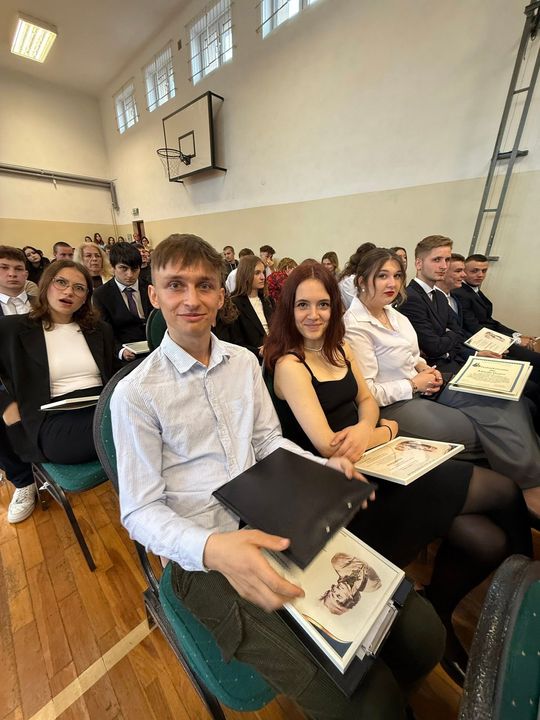 Uroczyste Pożegnanie Maturzystów 2025 w Zespole Szkół Nr 1 im. Tadeusza Kościuszki w Krasnymstawie [GALERIA ZDJĘĆ]