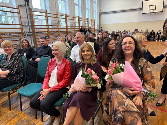 Uroczyste Pożegnanie Maturzystów 2025 w Zespole Szkół Nr 1 im. Tadeusza Kościuszki w Krasnymstawie [GALERIA ZDJĘĆ]