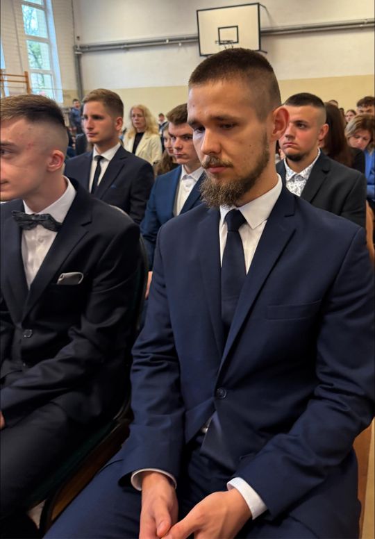 Uroczyste Pożegnanie Maturzystów 2025 w Zespole Szkół Nr 1 im. Tadeusza Kościuszki w Krasnymstawie [GALERIA ZDJĘĆ]
