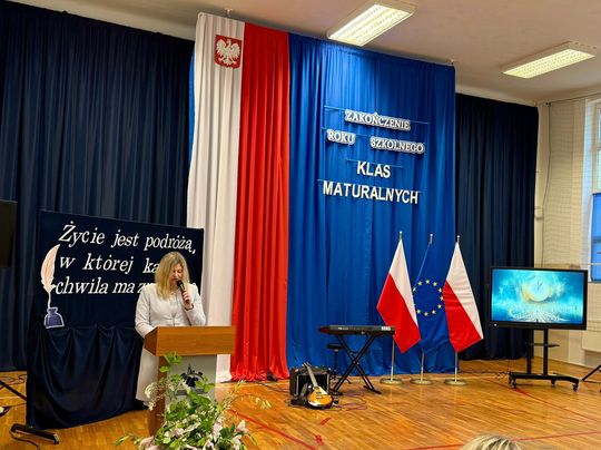 Uroczyste Pożegnanie Maturzystów 2025 w Zespole Szkół Nr 1 im. Tadeusza Kościuszki w Krasnymstawie [GALERIA ZDJĘĆ]