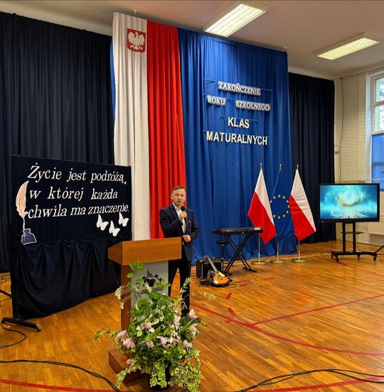 Uroczyste Pożegnanie Maturzystów 2025 w Zespole Szkół Nr 1 im. Tadeusza Kościuszki w Krasnymstawie [GALERIA ZDJĘĆ]