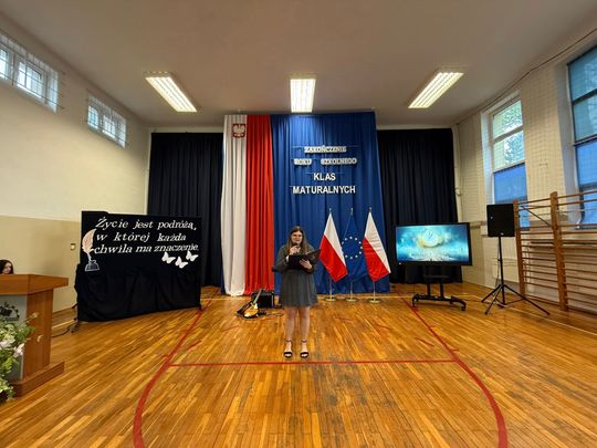 Uroczyste Pożegnanie Maturzystów 2025 w Zespole Szkół Nr 1 im. Tadeusza Kościuszki w Krasnymstawie [GALERIA ZDJĘĆ]