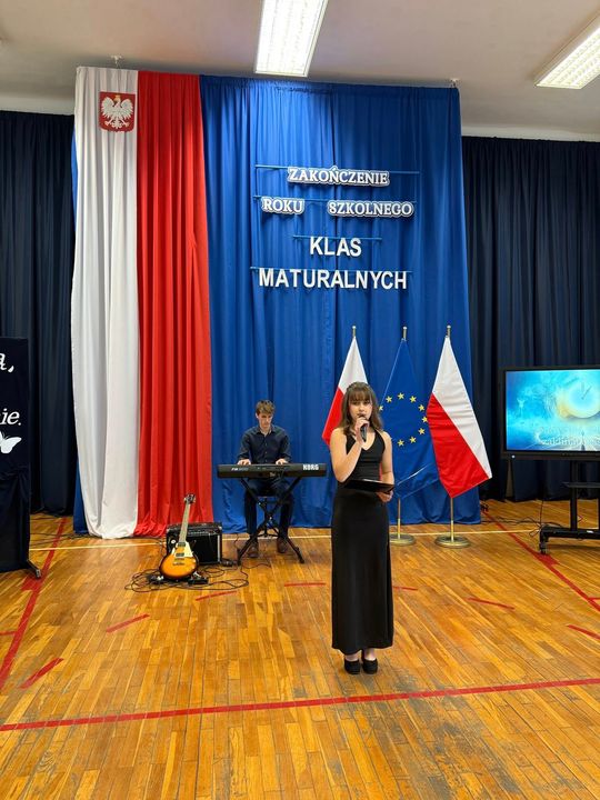 Uroczyste Pożegnanie Maturzystów 2025 w Zespole Szkół Nr 1 im. Tadeusza Kościuszki w Krasnymstawie [GALERIA ZDJĘĆ]