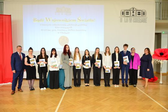 Uroczyste zakończenie roku klas czwartych w II Liceum Ogólnokształcącym w Chełmie [GALERIA ZDJĘĆ]