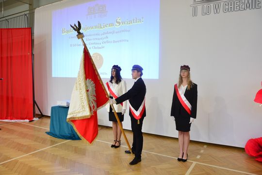 Uroczyste zakończenie roku klas czwartych w II Liceum Ogólnokształcącym w Chełmie [GALERIA ZDJĘĆ]