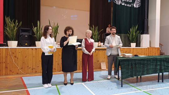 Uroczyste zakończenie roku klas czwartych w IV Liceum Ogólnokształcącym w Chełmie [GALERIA ZDJĘĆ]