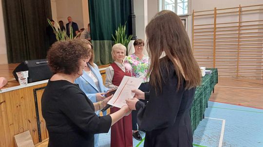 Uroczyste zakończenie roku klas czwartych w IV Liceum Ogólnokształcącym w Chełmie [GALERIA ZDJĘĆ]