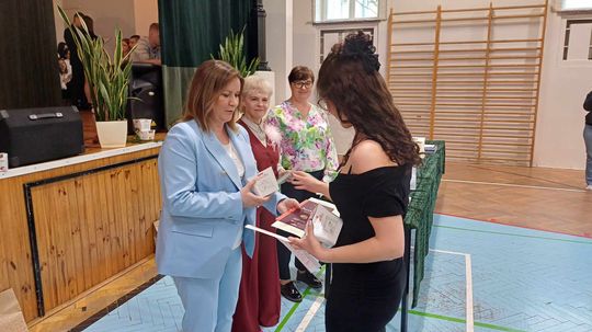 Uroczyste zakończenie roku klas czwartych w IV Liceum Ogólnokształcącym w Chełmie [GALERIA ZDJĘĆ]