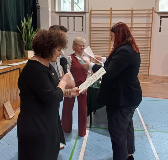 Uroczyste zakończenie roku klas czwartych w IV Liceum Ogólnokształcącym w Chełmie [GALERIA ZDJĘĆ]