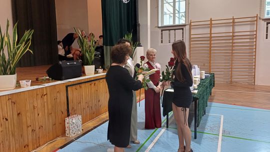 Uroczyste zakończenie roku klas czwartych w IV Liceum Ogólnokształcącym w Chełmie [GALERIA ZDJĘĆ]