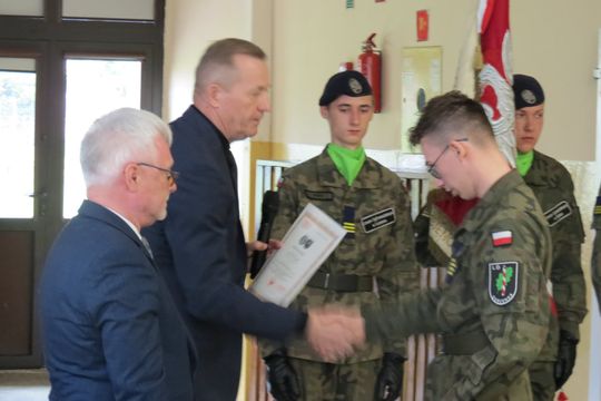 Zakończenie roku szkolnego uczniów klasy czwartej w Liceum Ogólnokształcącym w Dubience [GALERIA ZDJĘĆ]